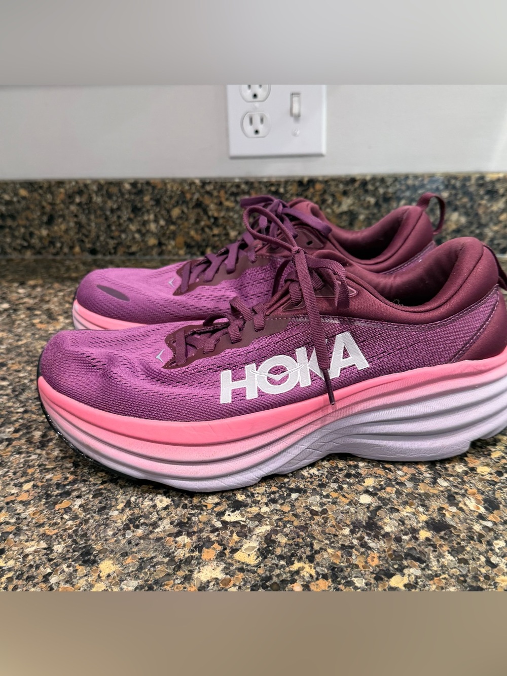 HOKA Women's  Running Shoes - Cushioning Road Trainer Bondi size 10.5